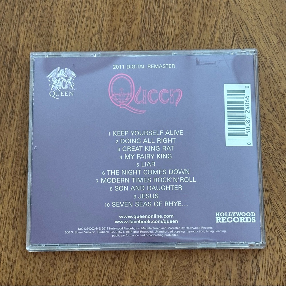 Queen CD - Picture 2 of 4